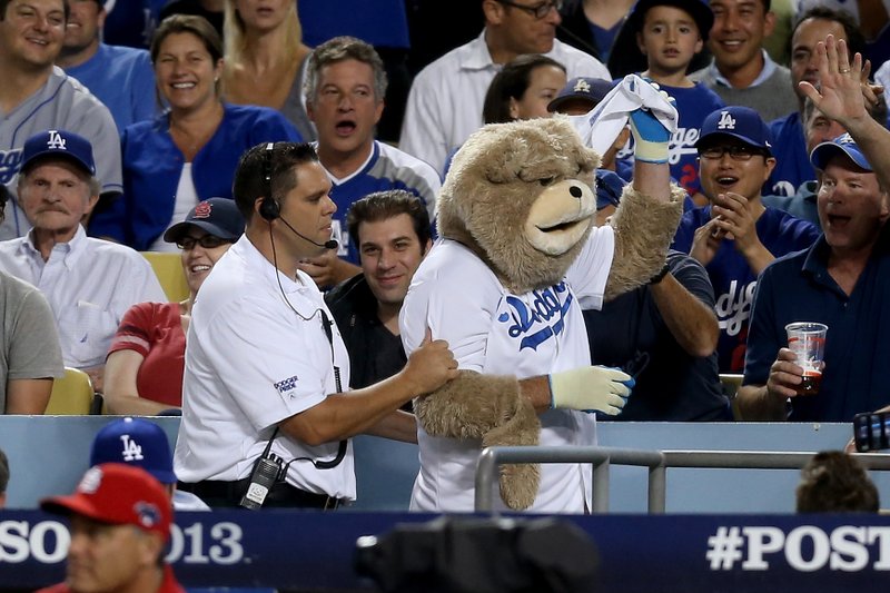 Illustration for article titled The Ballad Of The Fake Dodgers Bear Mascot